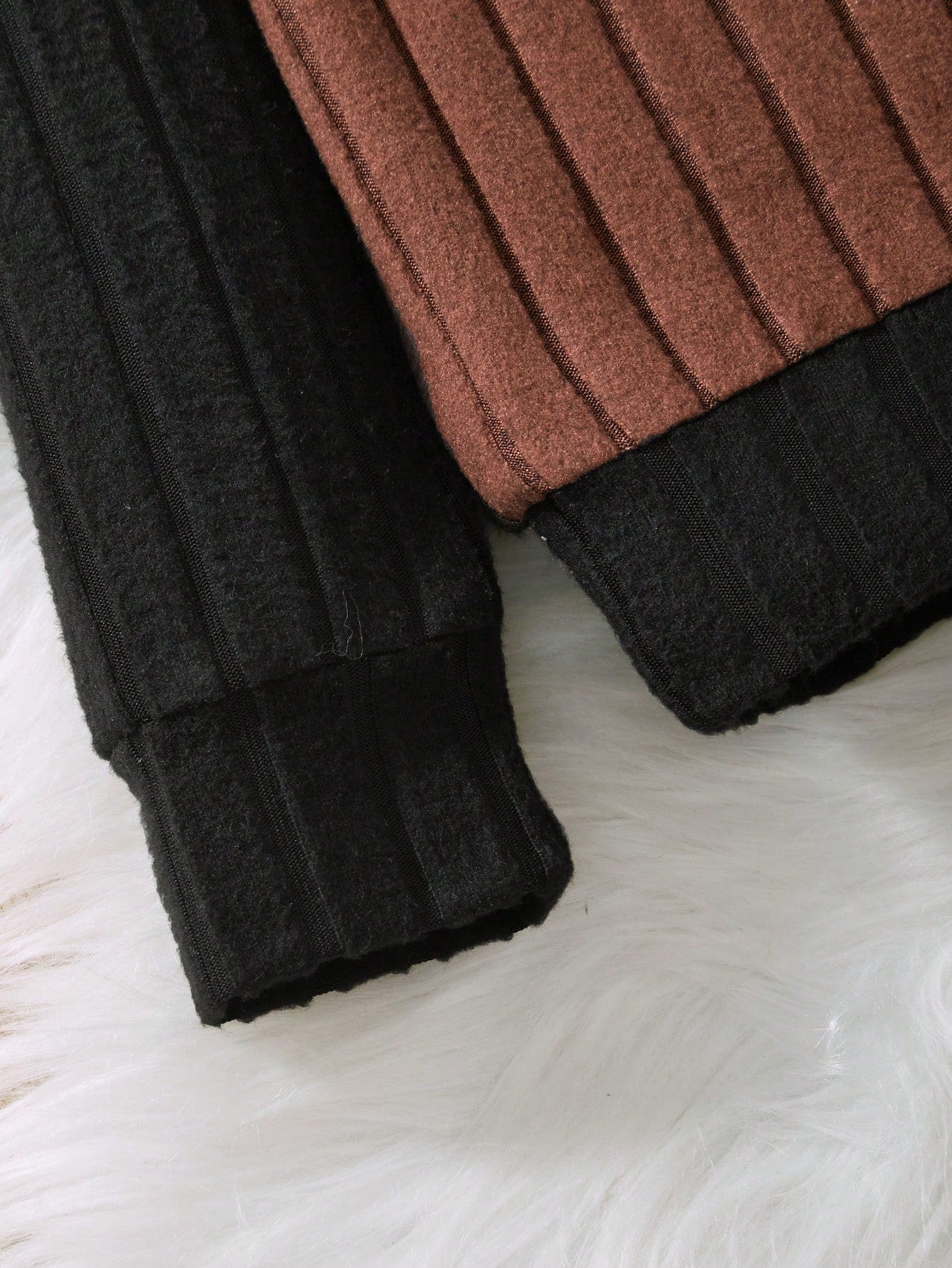 SHEIN Tween Boy Colorblock Letter Patched Detail Sweatshirt & Sweatpants